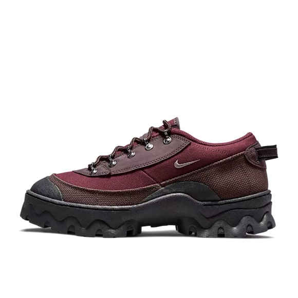 Nike women lug boots - Picture 1 of 1